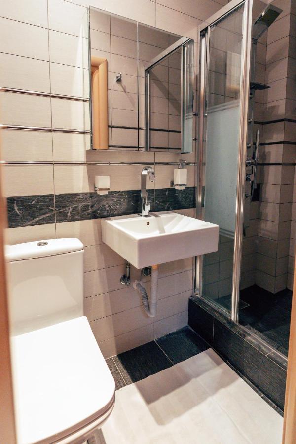 Agia Sofia Luxury City Center Apartment Tesalonika Bagian luar foto